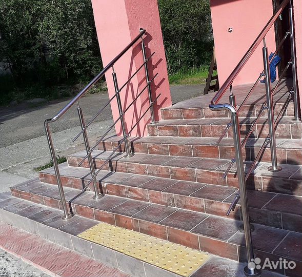 Перила лестниц во дворе 2,5м