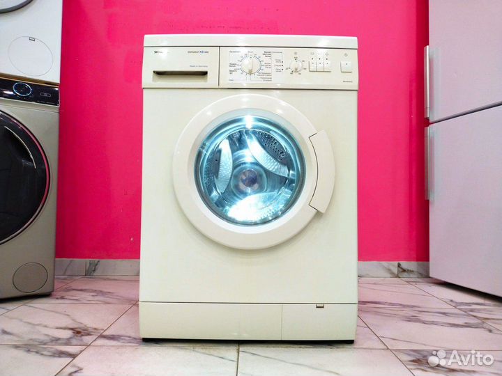 Стиральная машина б/у Siemens. На гарантии