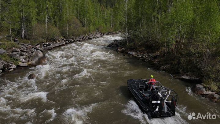 Аэролодка SibEX Читер 250 л.с Турбо R20 + прицеп