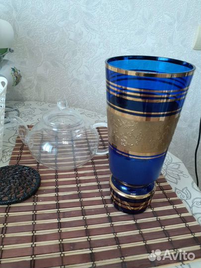 Ваза Богемия синее стекло с позолотой
