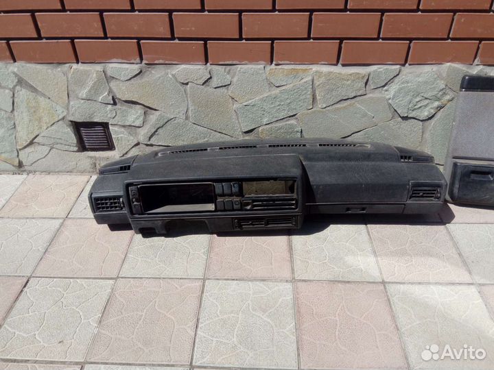 Панель приборов на vw Jetta 2