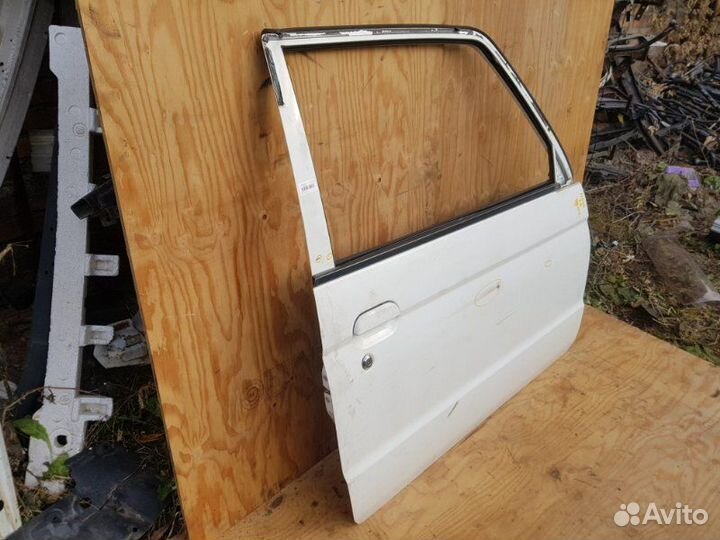 Дверь боковая прав. перед. mitsubishi pajero mini