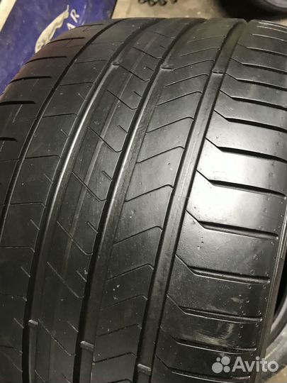 Pirelli P Zero 305/30 R21