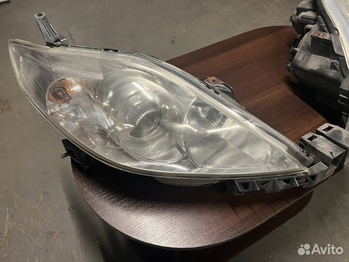 Mazda 5 Фары оригинал