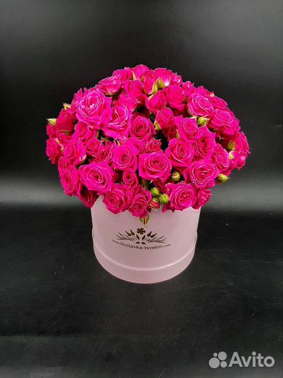 Цветы в шляпной коробке