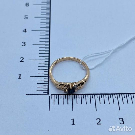Золотое кольцо с бриллиантом 16,5р