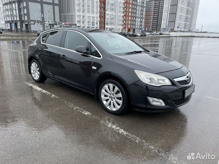 Opel Astra 1.4 МТ, 2011, 148 000 км
