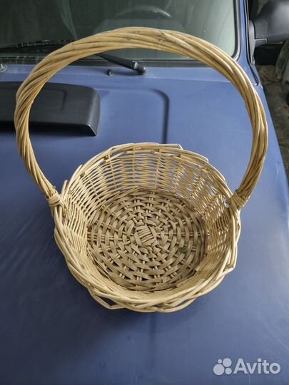 Корзина плетеная