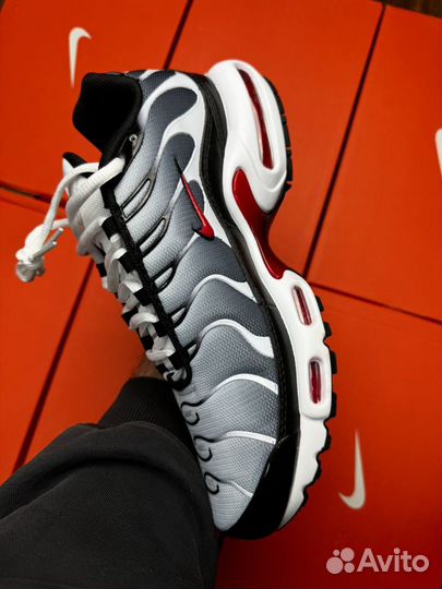 Nike Air Max TN Plus белые красные