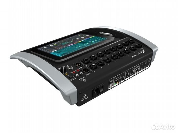 Портативный цифровой микшер behringer X18