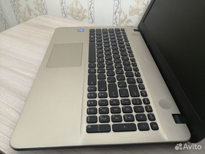 Ноутбук Asus 15.6