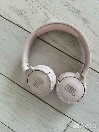 Беспроводные наушники jbl
