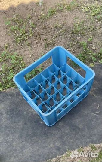 Ящики пластмассовые из-под водки, пива, молока