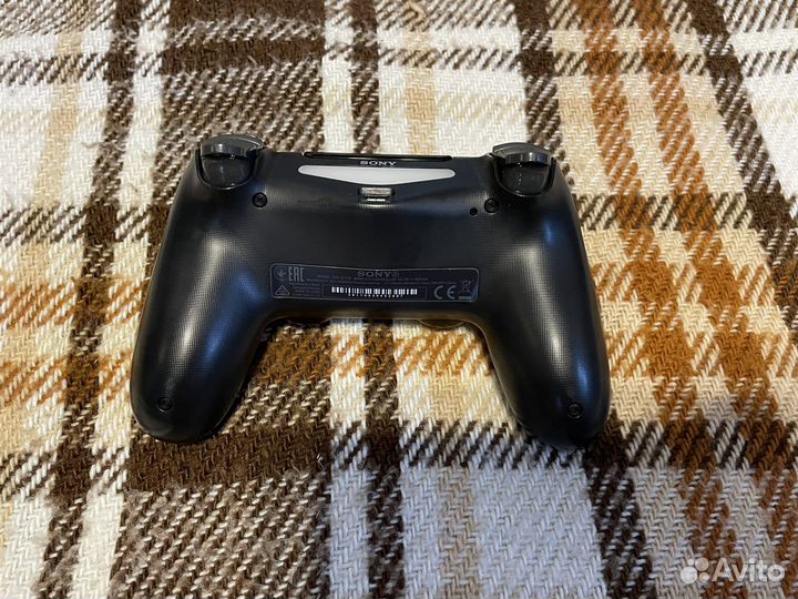 Джостик Sony PS4 чёрный
