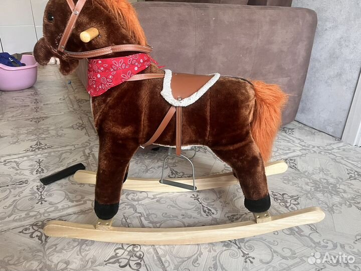 Качалка лошадь