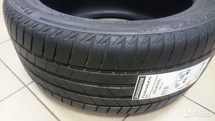 Bridgestone Turanza T005 235/45 R18 98Y