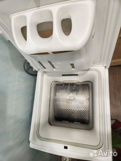 Стиральная машина с вертикальной загрузкой