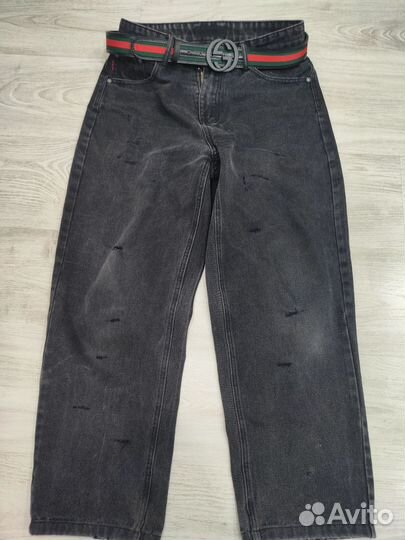 Джинсы с дырками