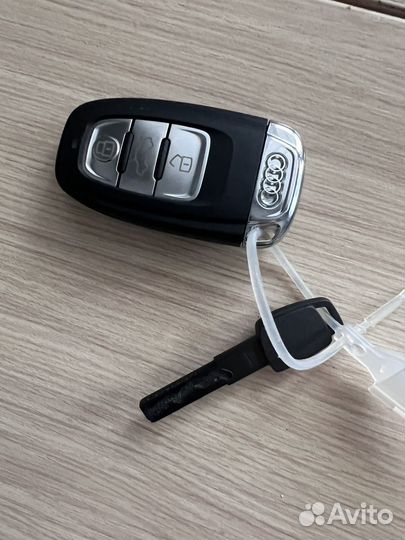 Ключ Audi a4 (новый)