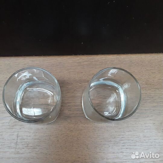 Два фирменных стакана для виски