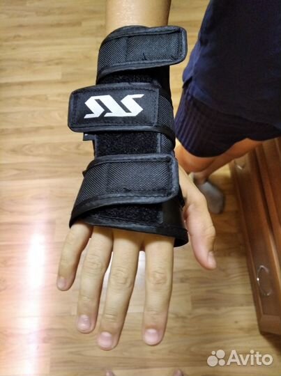 Наладонники для катания на роликах