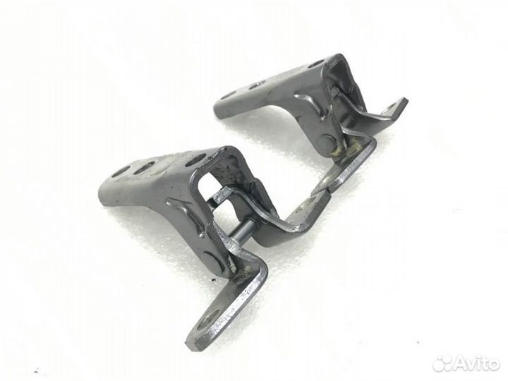 Петля двери передняя правая Mitsubishi Asx 2021