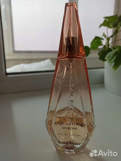 Givenchy ange ou e'trange le secret