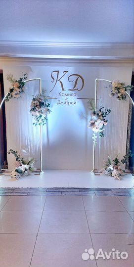 Стойки для цветов на праздник