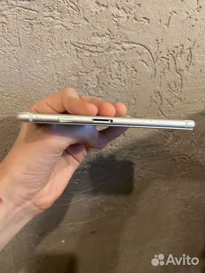 Телефон iPhone 6 серебро