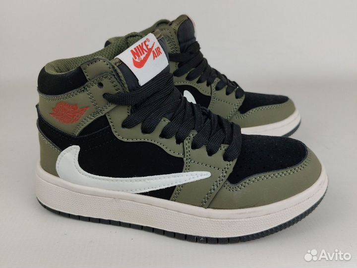 Кроссовки осенние детские Nike air Jordan 1