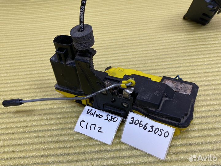 Замок двери Volvo S80 задний правый 30663050