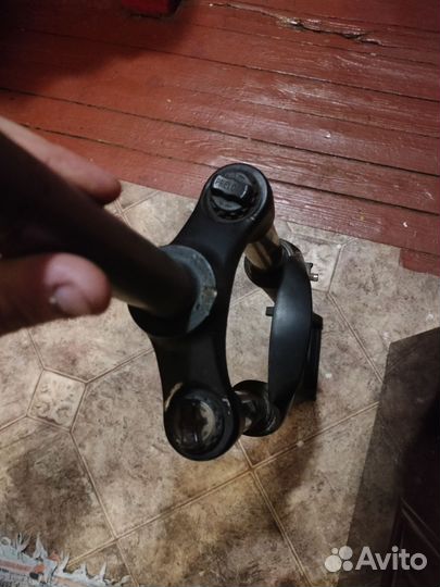 Вилка Suntour SF15, пружинная 26 100 мм диски