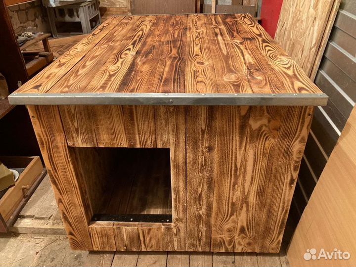 Теплая будка для собак крупных пород