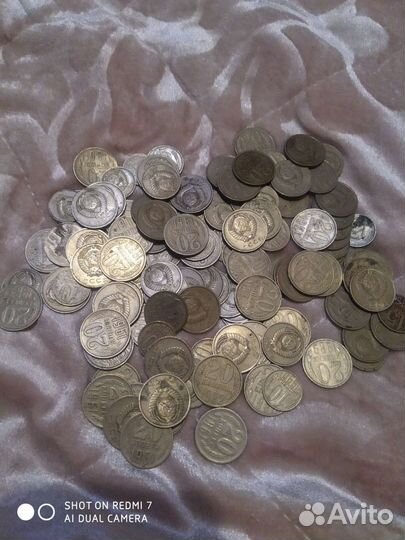 Коллекция купюр, монет, и т. д