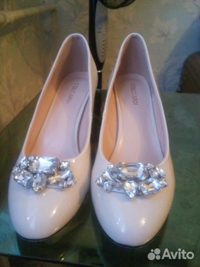 Туфли женские 39 размер на каблуке