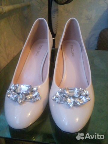 Туфли женские 39 размер на каблуке