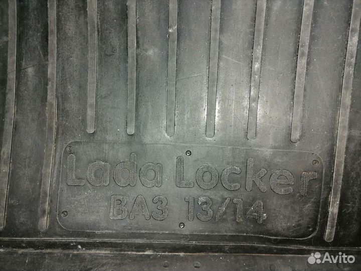 Коврики в багажник