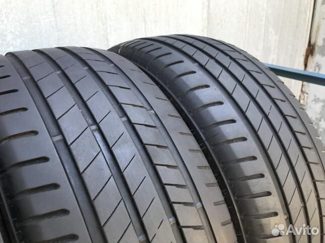 Bridgestone Alenza 001 285/45 R22
