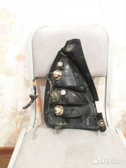 Фонарь задний правый Hyundai Lantra j2 универсал