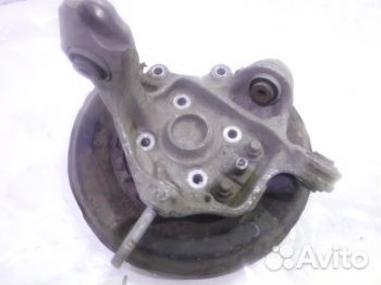 Кулак задний правый Хонда