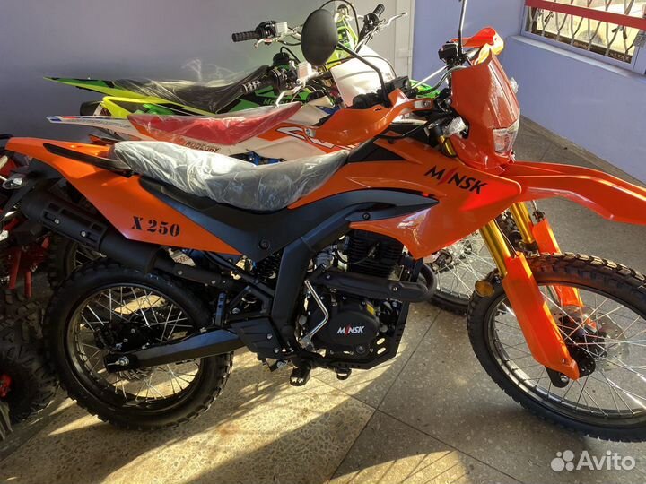Новый мотоцикл minsk X 250 оранжевый 2024