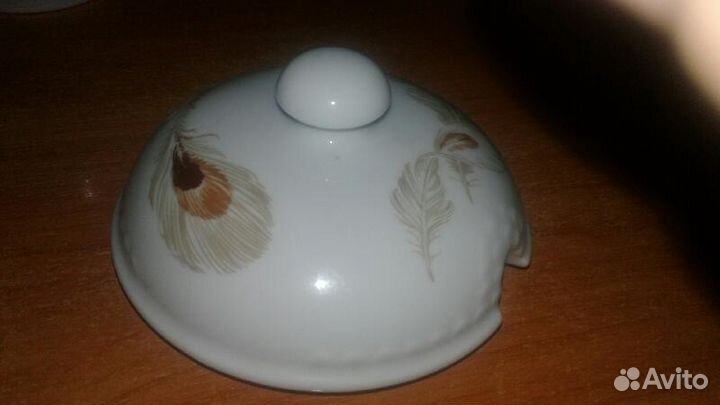 Сахарница Кольдиц и крышка от горчичницы.гдр