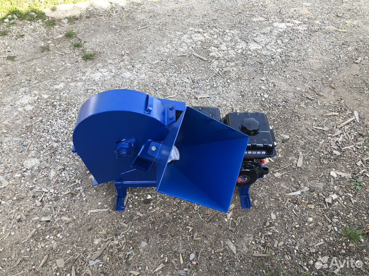 Измельчитель древесины щепорез Сруб 300 8 лс