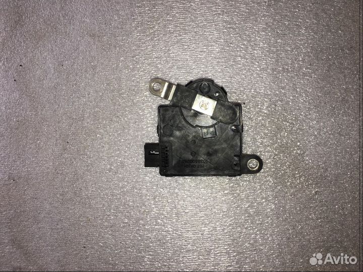 Блок контроля акб Ауди А8 Д3 4E0915181C