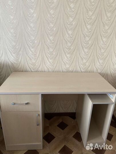 Компьютерный стол белый бу