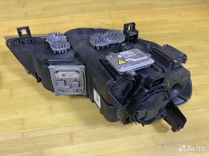 Фары ксенон адаптив BMW E70 X5 рестайлинг