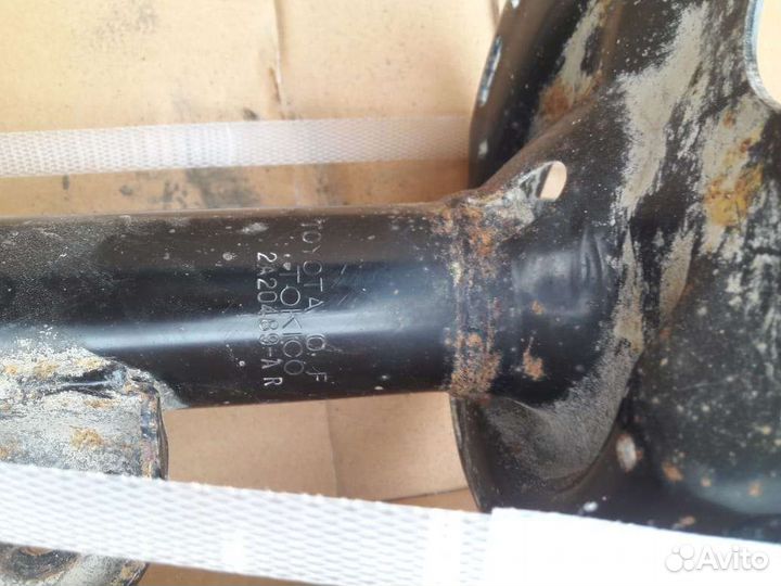 Стойка амортизатора rav 4