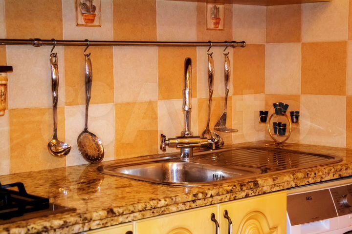 3-к. квартира, 103 м², 1/5 эт.