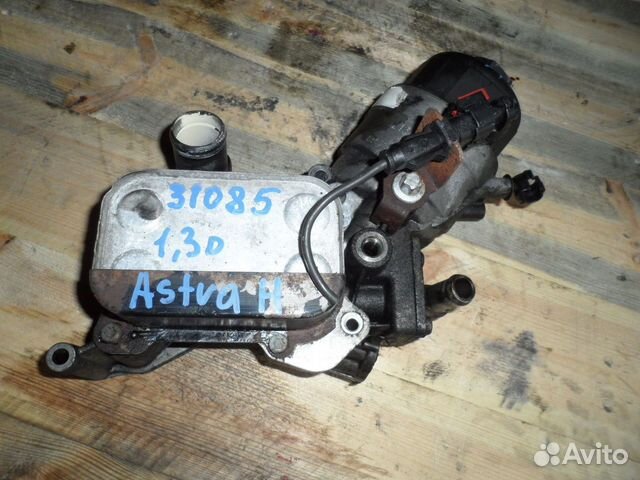 Радиатор масляный Opel Astra