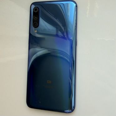 Xiaomi Mi 9, 8/128 ГБ, 2 SIM